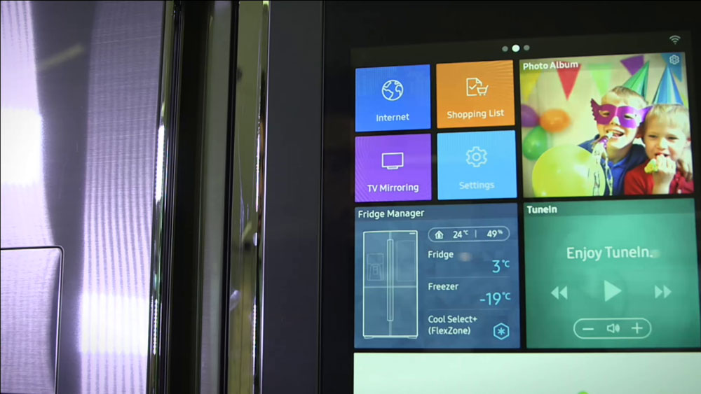 CyberShack TV: A look at Samsung’s Family Hub Refrigerator