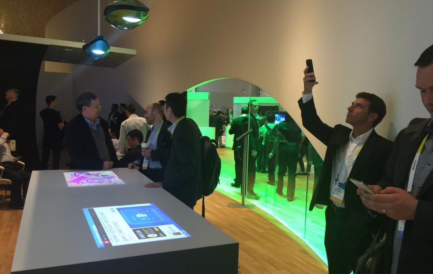 CES 2015 Hands On: Hisense uTouch & Display