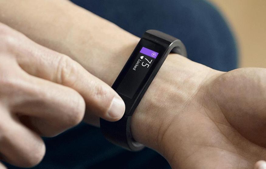Microsoft announces Microsoft Band, a fitness tracker that works on iOS, An...