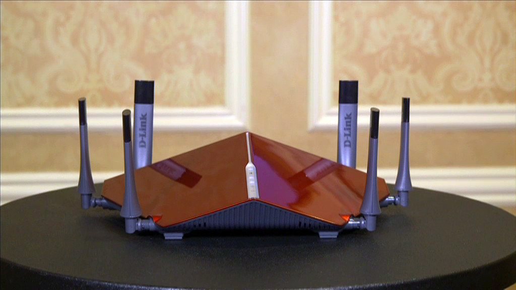 CyberShack TV: A first look at D-Link’s beastly tri-band router