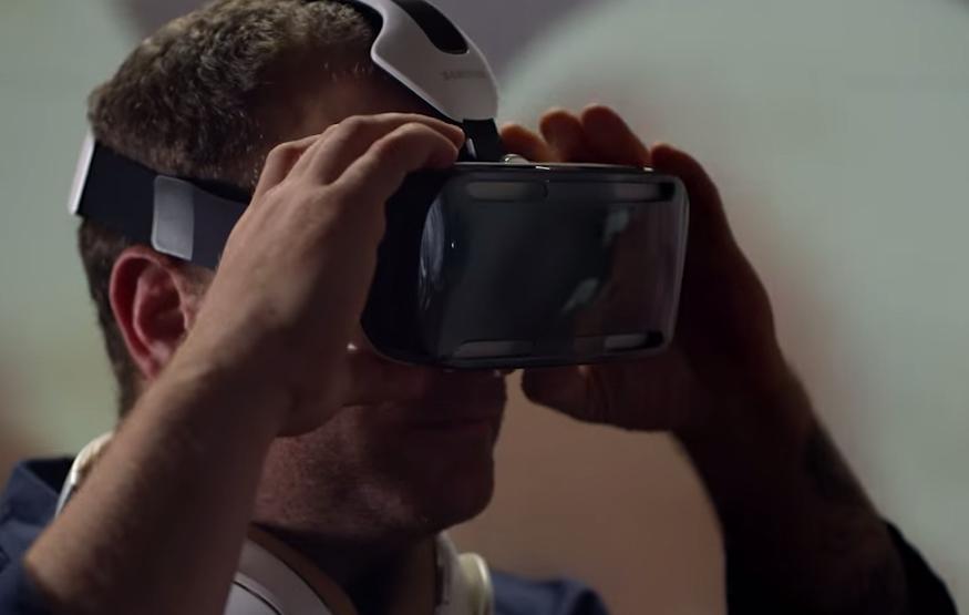 Australian father uses Samsung Gear VR to watch son’s birth from 4000...