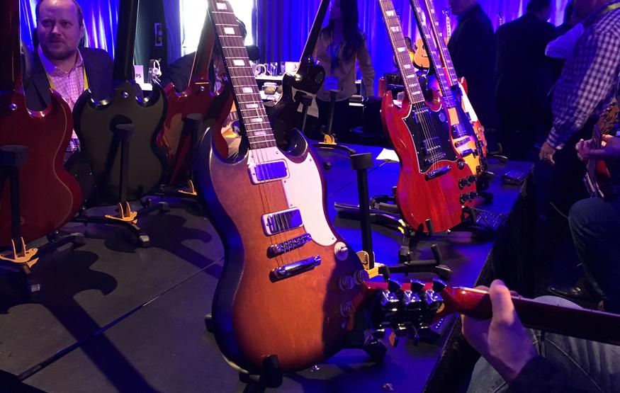 CES 2016: Gibson’s new self-tuning guitars are faster and more reliab...