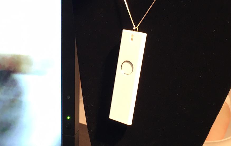CES 2016: ili is a wearable real-time translator for tourists