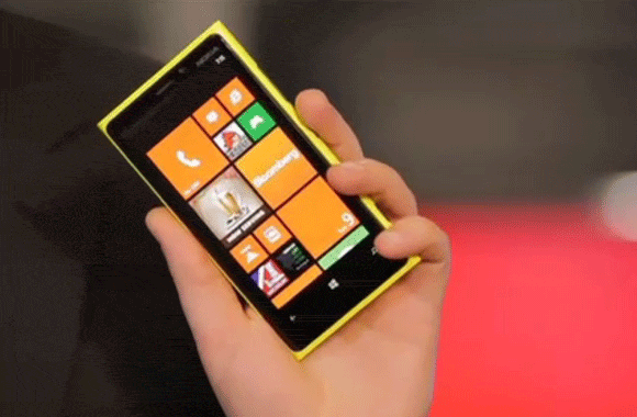 Nokia Lumia 920 With Windows Phone 8