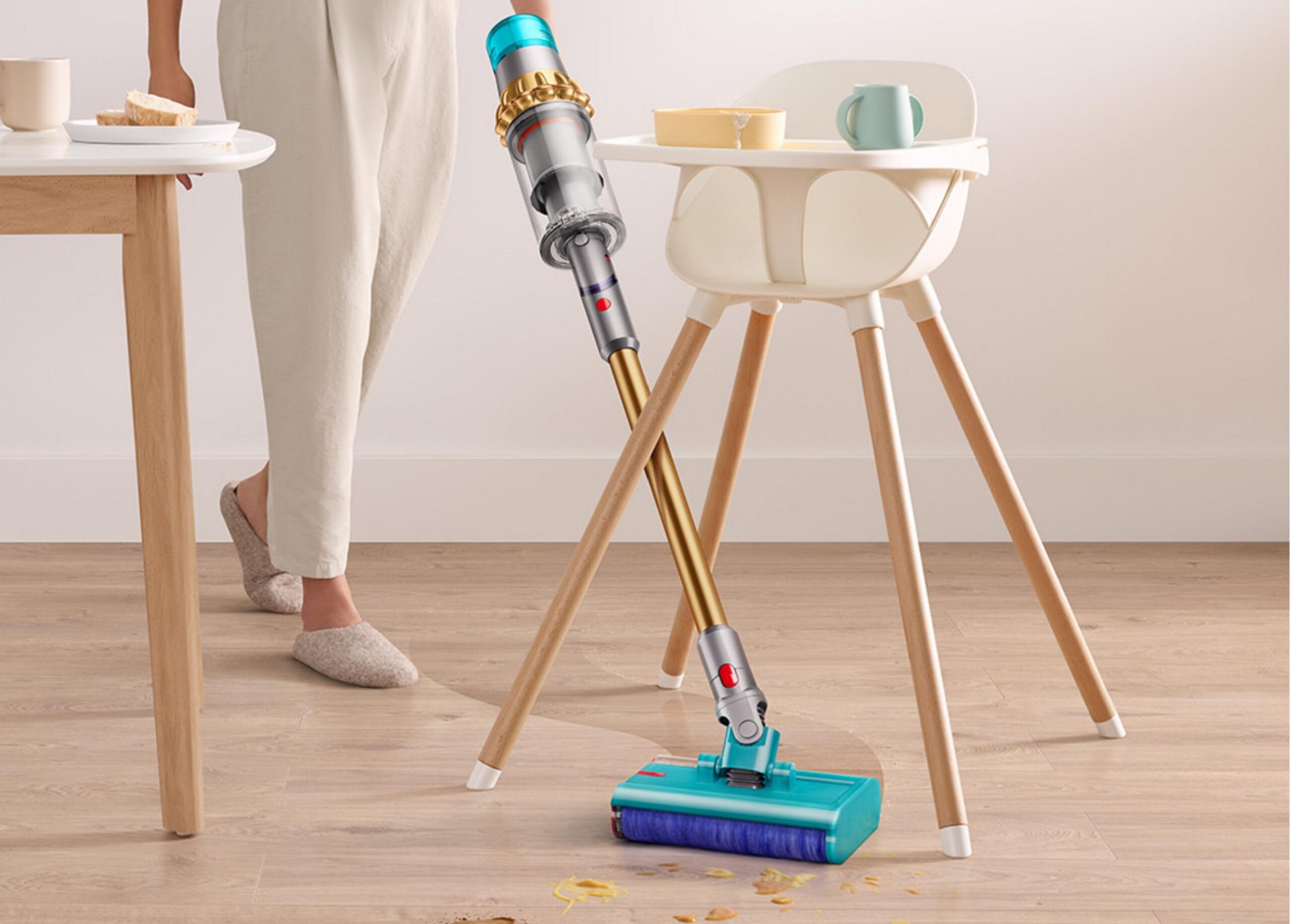 Dyson V15s Detect Submarine – Dyson’s new mopping attachment (cleaning ...