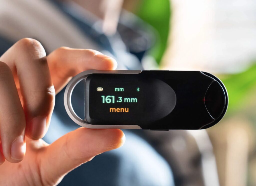 Hozo NeoRuler GO – Digital Rolling ruler has lots of uses