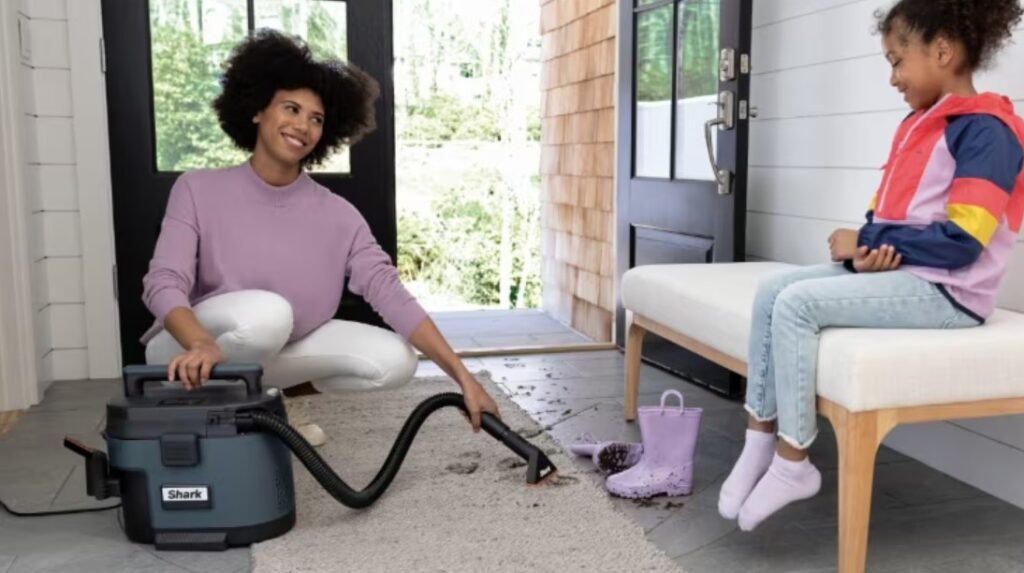 Shark MESSMASTER wet/dry vacuum – slurps up spills