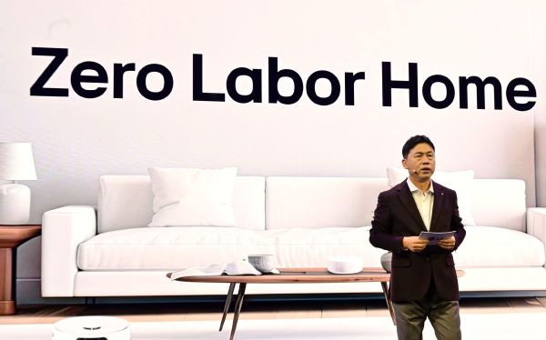 LG CLOiD Home Robot Brings the ‘Zero Labour Home’